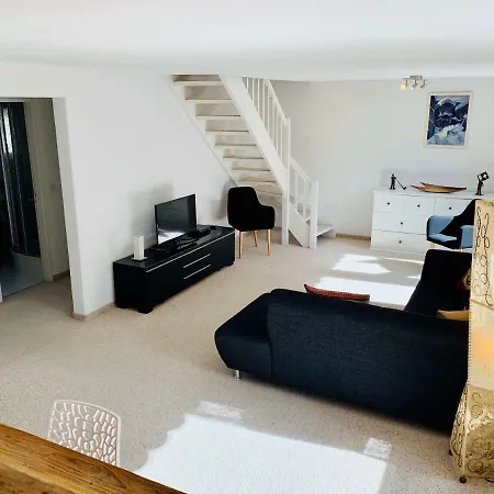 Pablo Apartment *